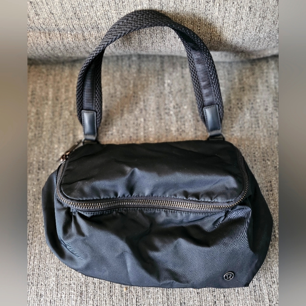 lululemon athletica Black Shoulder Bag